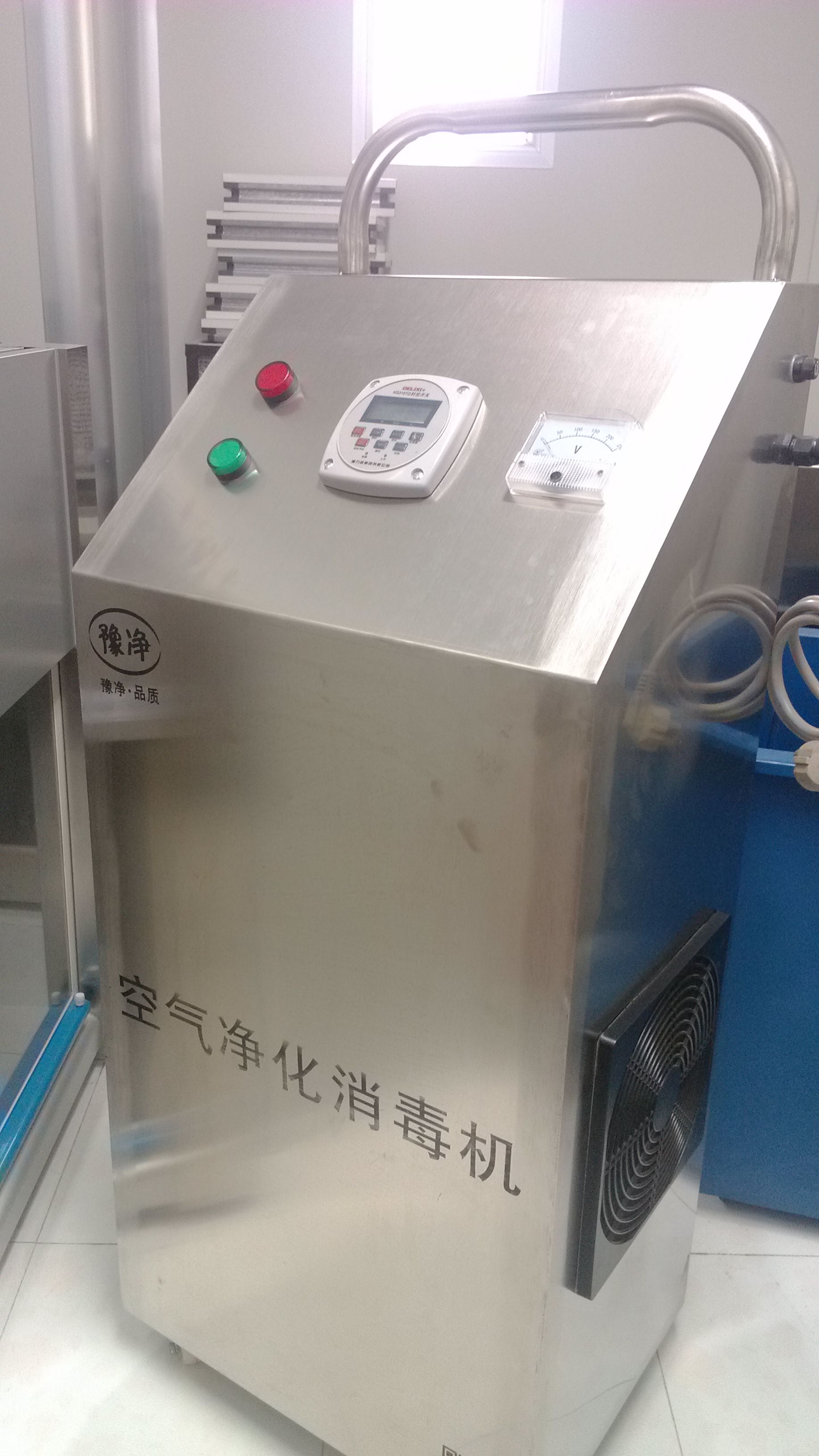 移動(dòng)式臭氧殺菌機(jī)